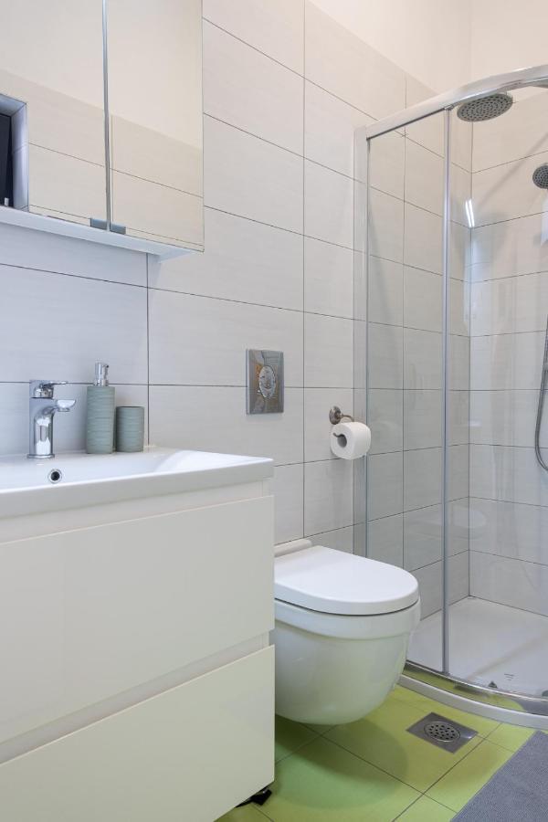 Studio Apartment Les - 4 Min Walk From Amphiteatre Pula Bagian luar foto